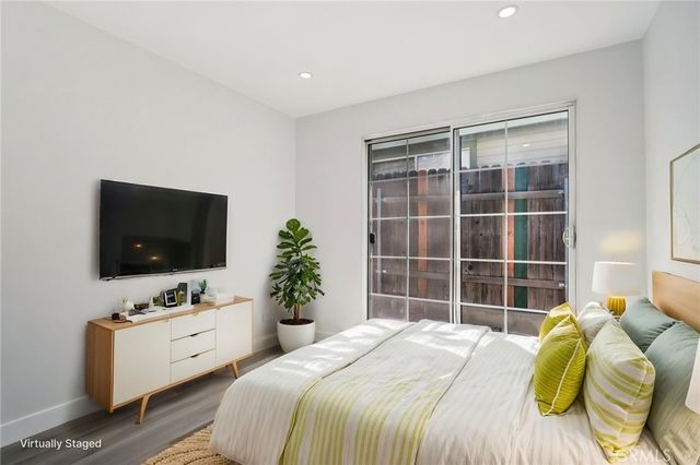 11034 Scoville, Sunland, CA 91040