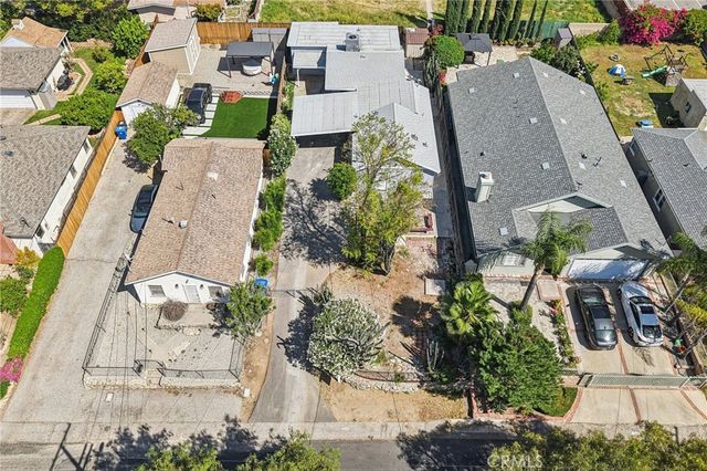 11034 Scoville, Sunland, CA 91040