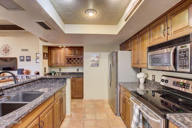 2210 E FORGE Avenue, Mesa, AZ 85204