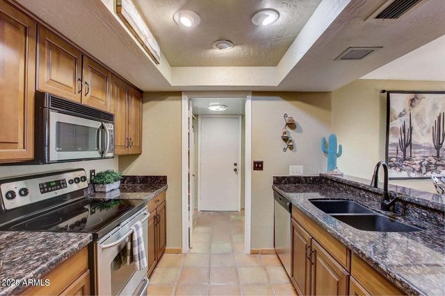 2210 E FORGE Avenue, Mesa, AZ 85204