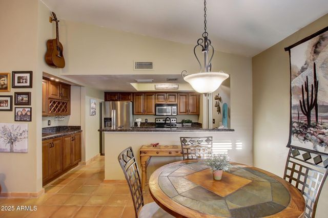 2210 E FORGE Avenue, Mesa, AZ 85204