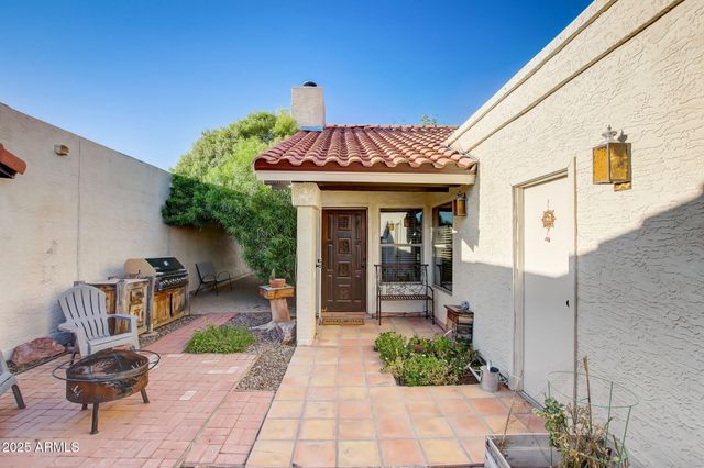 2210 E FORGE Avenue, Mesa, AZ 85204