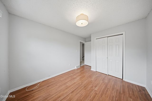 39 Wilan Lane, Albany, NY 12203
