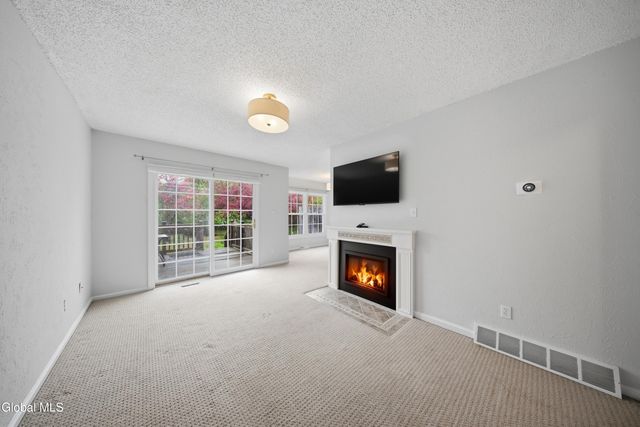 39 Wilan Lane, Albany, NY 12203