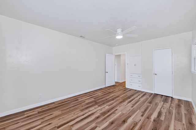 5732 S Peach Avenue, Fresno, CA 93725