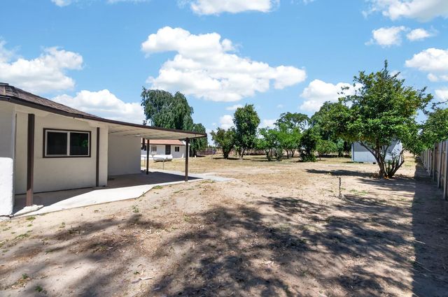 5732 S Peach Avenue, Fresno, CA 93725