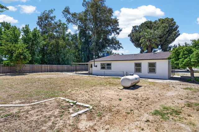 5732 S Peach Avenue, Fresno, CA 93725