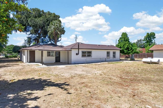 5732 S Peach Avenue, Fresno, CA 93725
