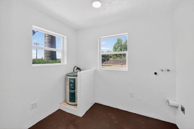 5732 S Peach Avenue, Fresno, CA 93725