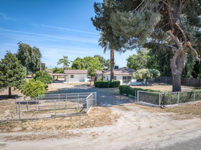 5732 S Peach Avenue, Fresno, CA 93725