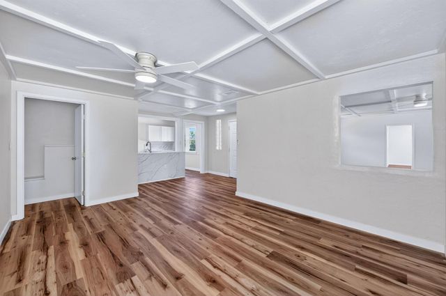 5732 S Peach Avenue, Fresno, CA 93725