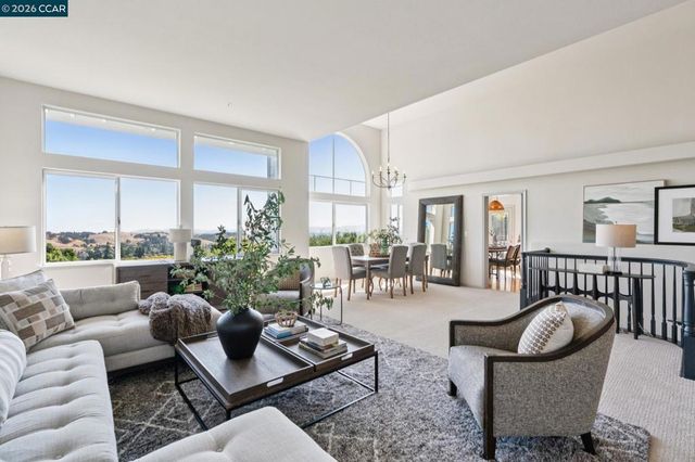 905 Dana Highlands Ct, Lafayette, CA 94549