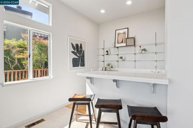 905 Dana Highlands Ct, Lafayette, CA 94549