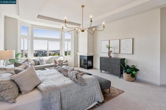 905 Dana Highlands Ct, Lafayette, CA 94549