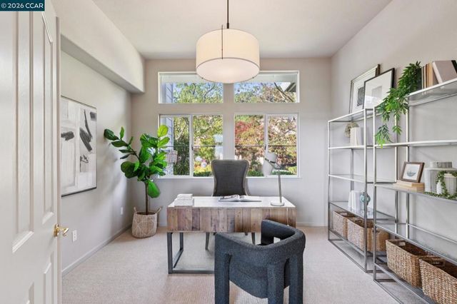 905 Dana Highlands Ct, Lafayette, CA 94549