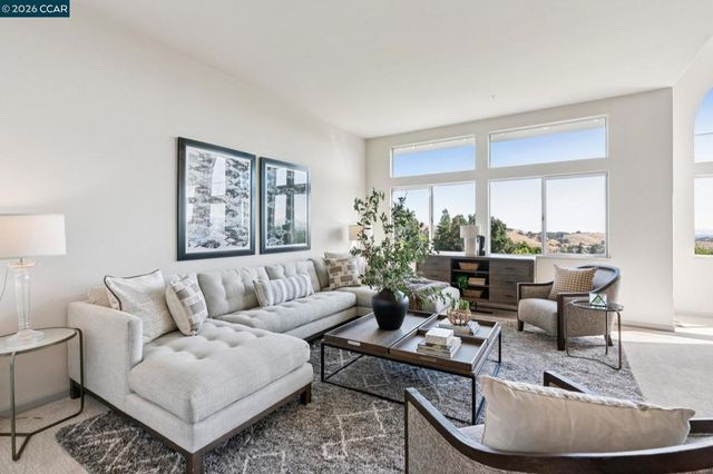 905 Dana Highlands Ct, Lafayette, CA 94549