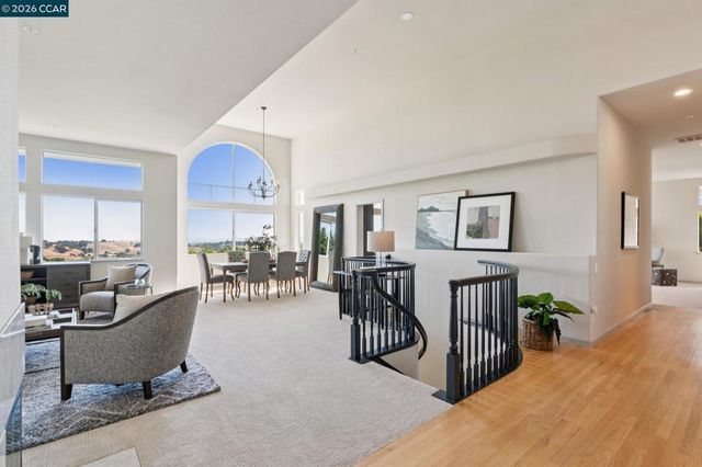 905 Dana Highlands Ct, Lafayette, CA 94549