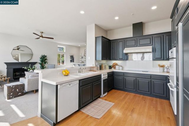 905 Dana Highlands Ct, Lafayette, CA 94549