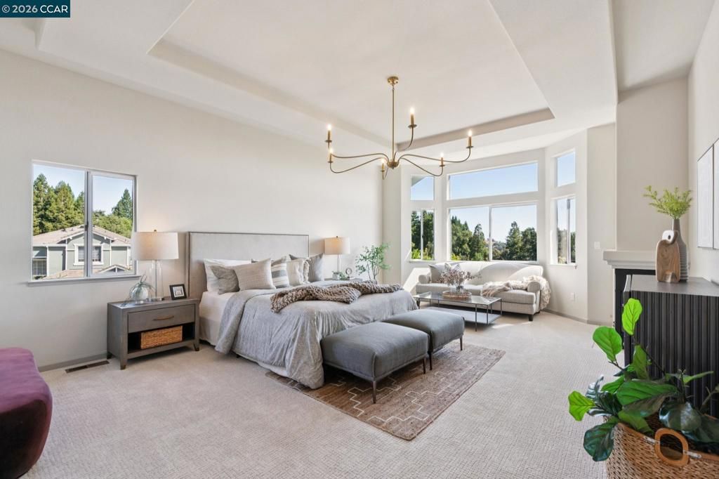 Image 22 of property listing at 905 Dana Highlands Ct, Lafayette, CA 94549