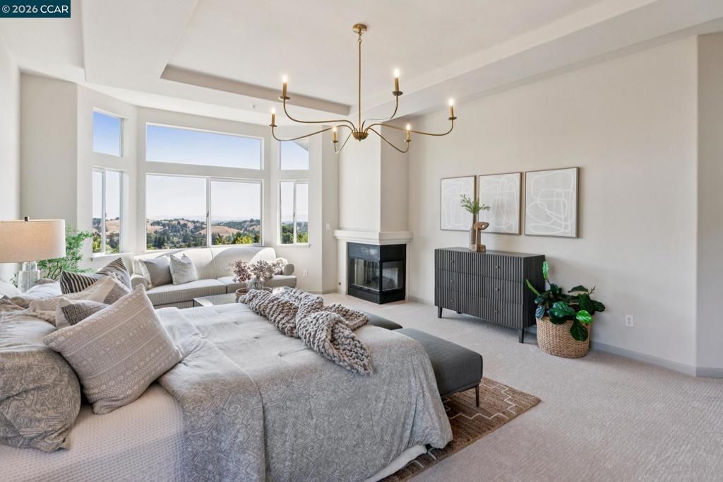 Image 23 of property listing at 905 Dana Highlands Ct, Lafayette, CA 94549