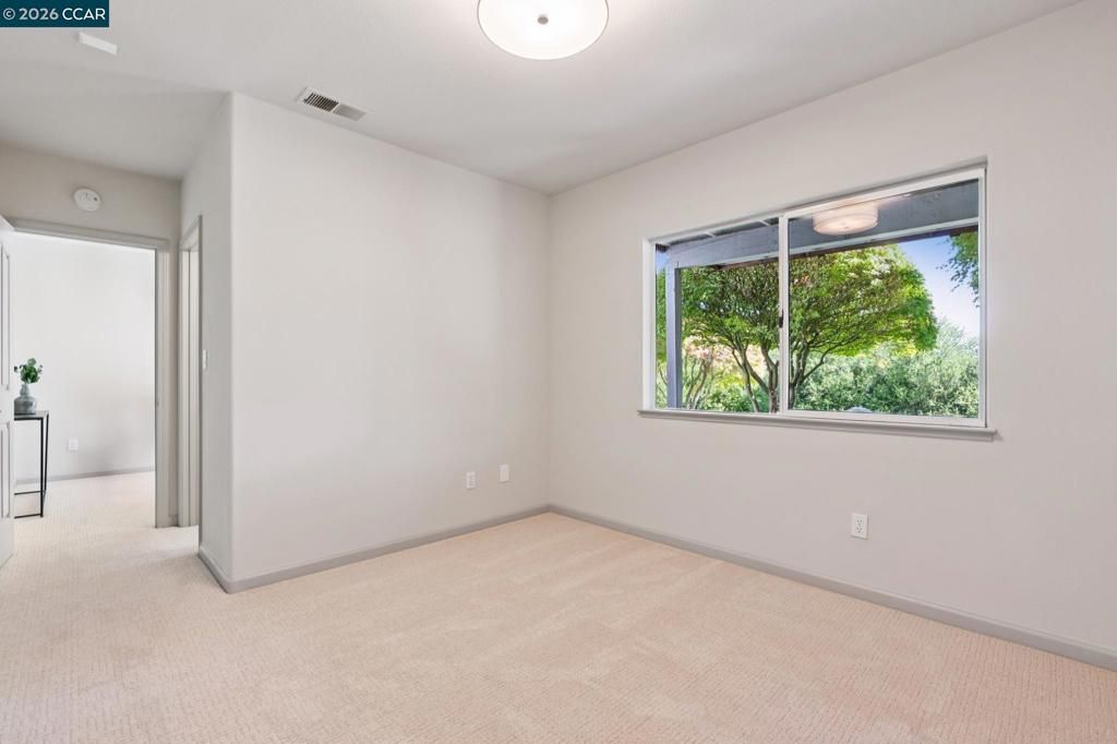 Image 38 of property listing at 905 Dana Highlands Ct, Lafayette, CA 94549