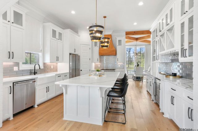 3305 Pointe-marie Dr, Baton Rouge, LA 70820