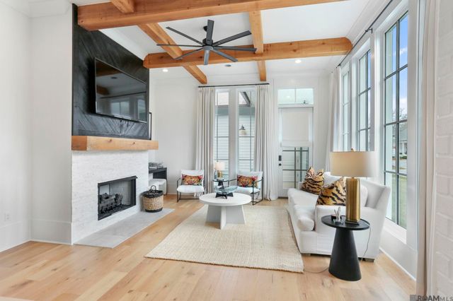 3305 Pointe-marie Dr, Baton Rouge, LA 70820