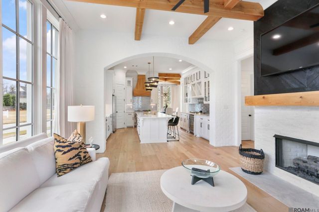 3305 Pointe-marie Dr, Baton Rouge, LA 70820