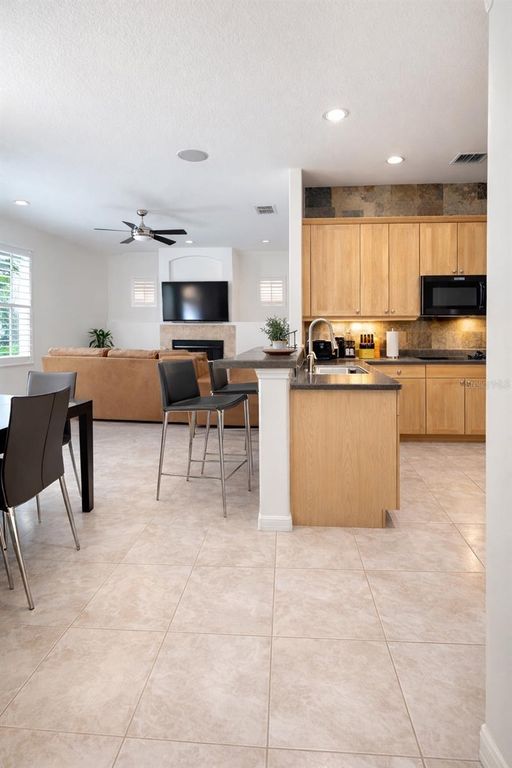 Image 27 of property listing at 9107 PHILLIPS GROVE TERRACE, Orlando, FL 32836