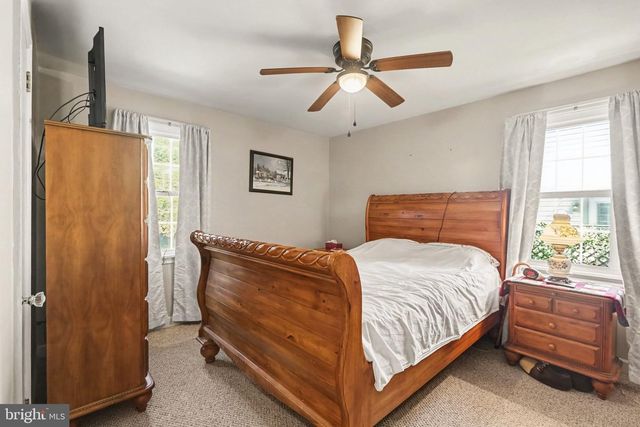 154 W I ST, Carlisle, PA 17013