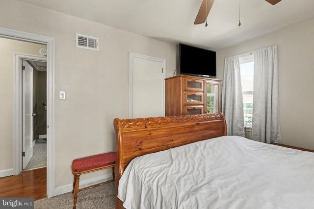 154 W I ST, Carlisle, PA 17013