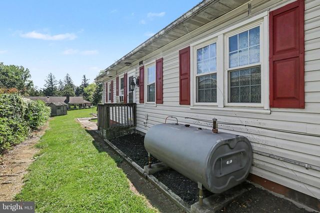 154 W I ST, Carlisle, PA 17013