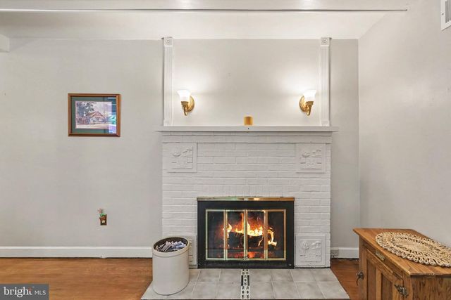 154 W I ST, Carlisle, PA 17013