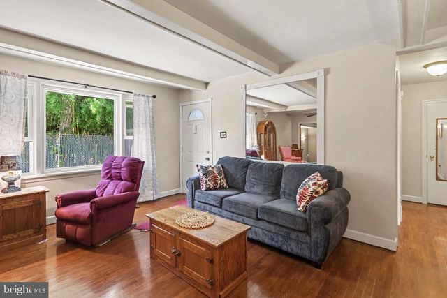 154 W I ST, Carlisle, PA 17013