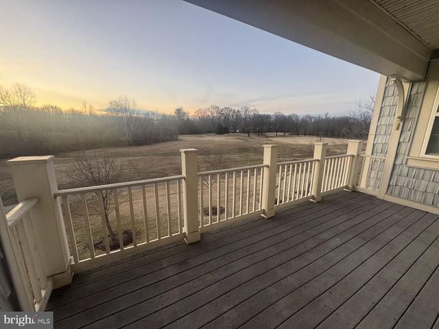 13884 GREENDALE DR, Woodbridge, VA 22191