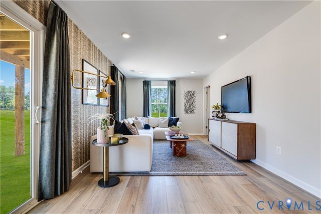 8729 Pioneer Hill Dr, Chesterfield, VA 23832