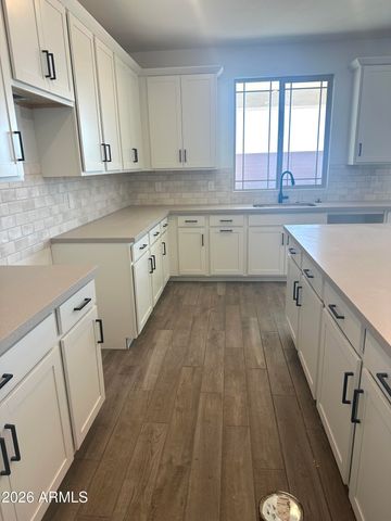 817 W Sparrow Drive, Queen Creek, AZ 85140