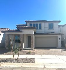 817 W Sparrow Drive, Queen Creek, AZ 85140