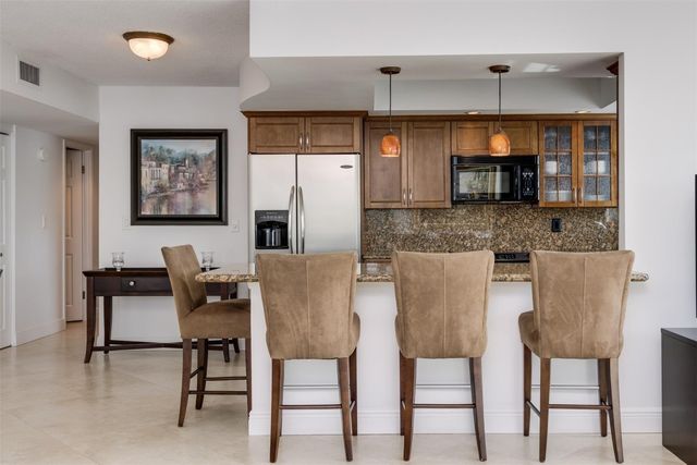 2500 NE 48th Lane 609, Fort Lauderdale, FL 33308