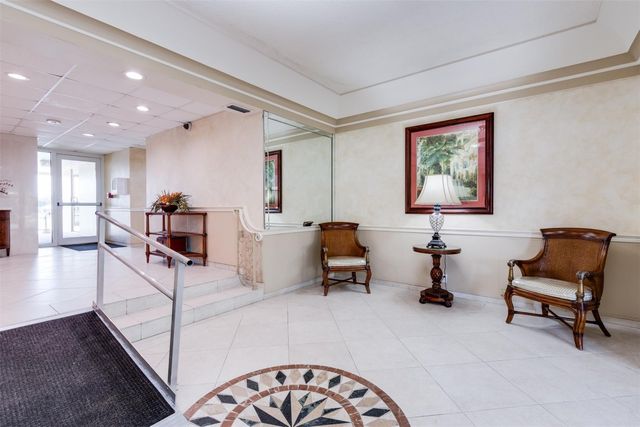 2500 NE 48th Lane 609, Fort Lauderdale, FL 33308