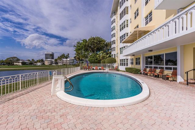 2500 NE 48th Lane 609, Fort Lauderdale, FL 33308