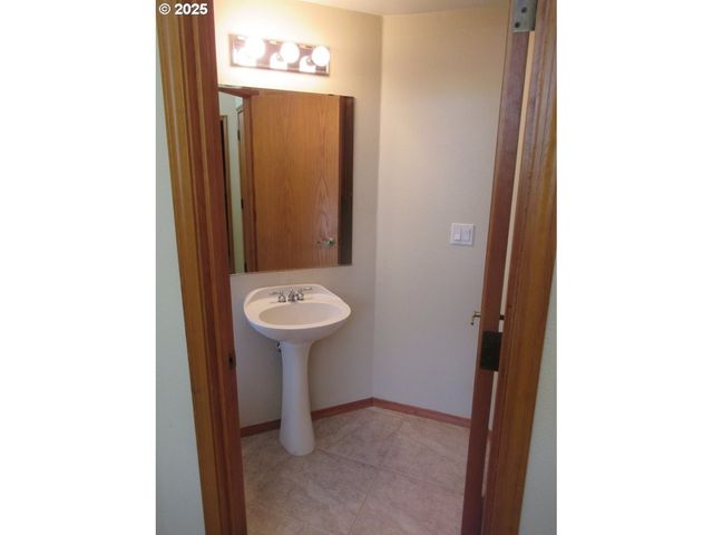 -1 ARROYO RIDGE Ct Nw, Salem, OR 97304