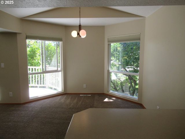 -1 ARROYO RIDGE Ct Nw, Salem, OR 97304