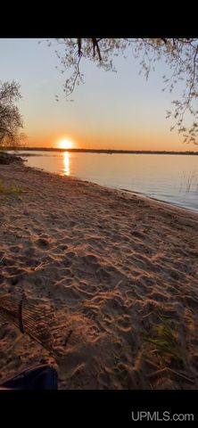 7952 Garth Point 25.25 Lane, Rapid River, MI 49878