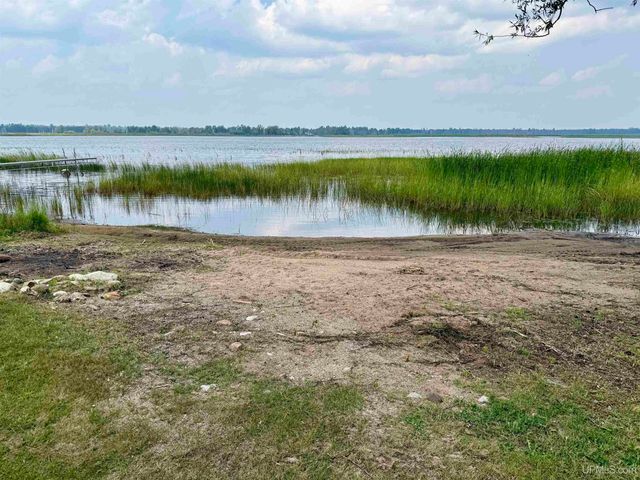 7952 Garth Point 25.25 Lane, Rapid River, MI 49878