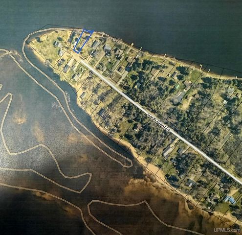 7952 Garth Point 25.25 Lane, Rapid River, MI 49878