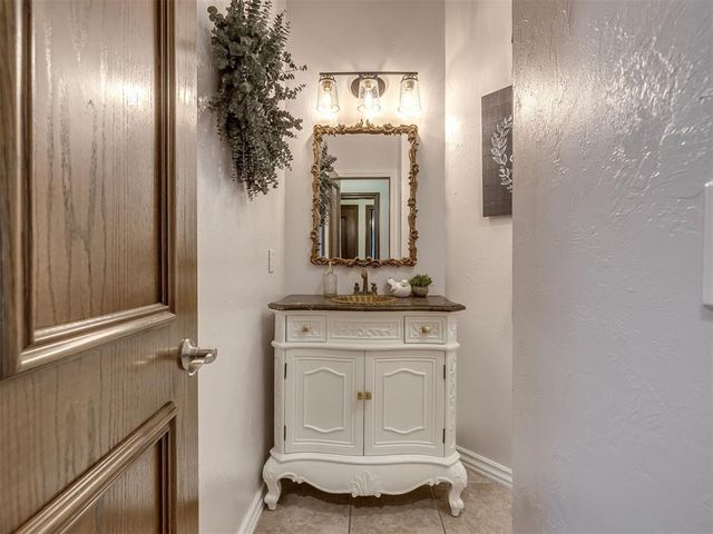 12513 Lorien Way, Oklahoma City, OK 73170
