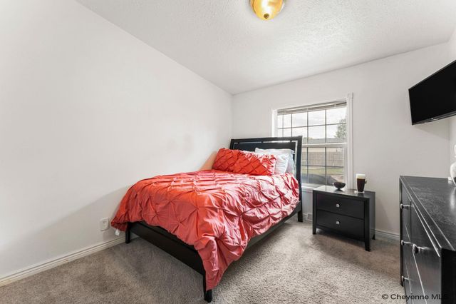 717 SUNRIDGE DR, Cheyenne, WY 82007