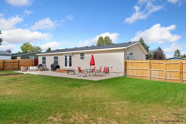 717 SUNRIDGE DR, Cheyenne, WY 82007