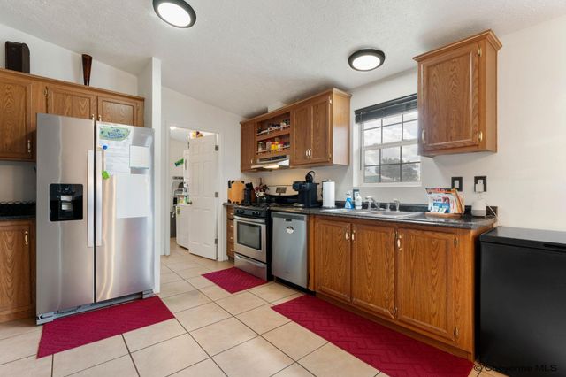 717 SUNRIDGE DR, Cheyenne, WY 82007
